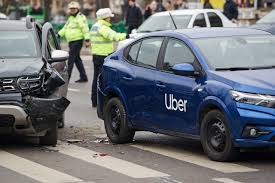 Могу ли я подать в суд на Uber за аварию?
